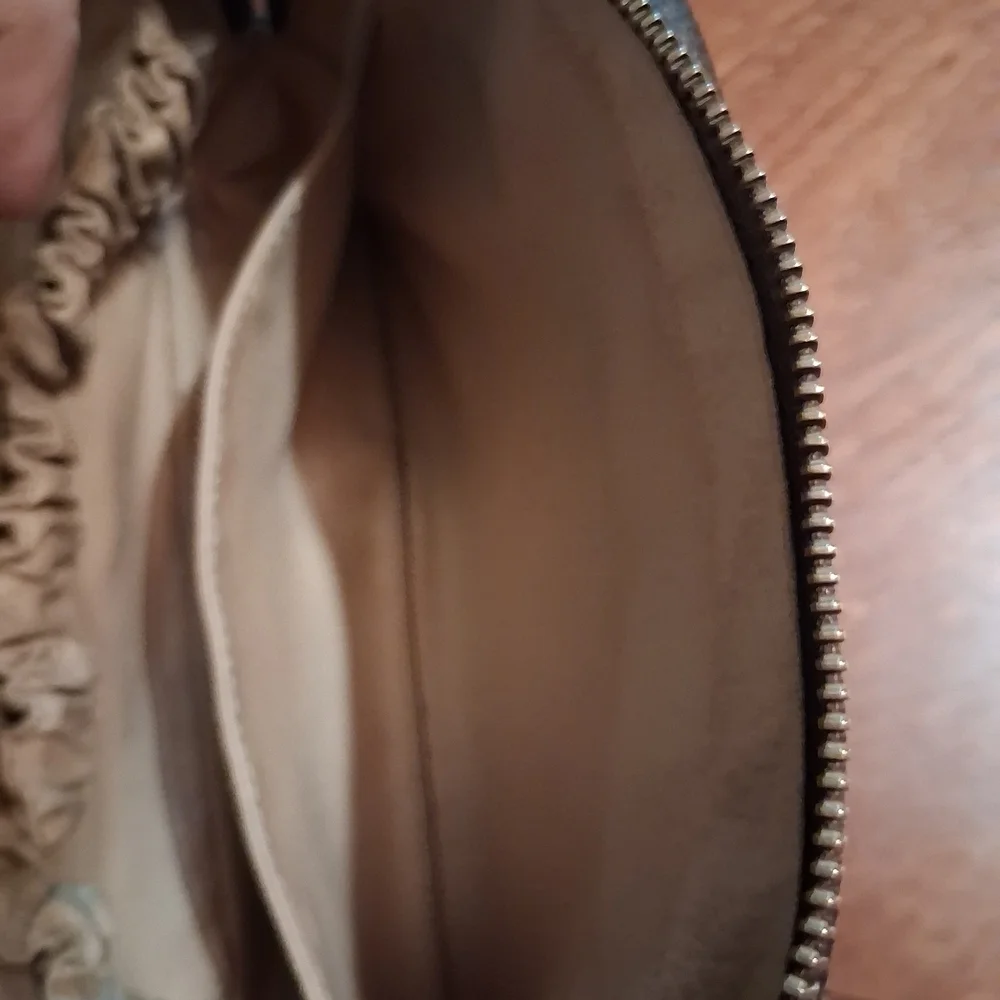 Louis Vuitton Brown Monogram Clutch - Picture 14 of 15